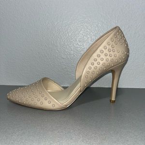 NWOT French Connection forever studded pumps,size 9.
